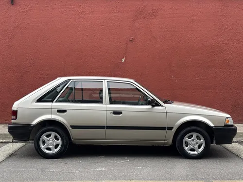 Mazda 323 1.3 Hs