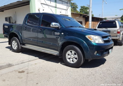 Imagen 2 de 3 de Manija De Porton Exterior Tolva Toyota Hilux 2005 - 2015
