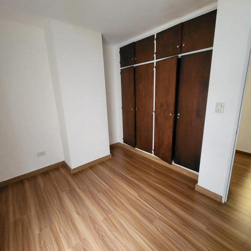 Alquiler Departamento 3 Dormitorios, En Centro De Neuquén Capital
