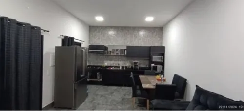 Casa Com Piscina E 3 Dormitórios