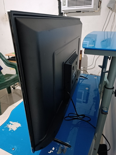 Imagen 7 de 9 de Televisor Jvc Smart Tv (android) De 42 Pulgadas