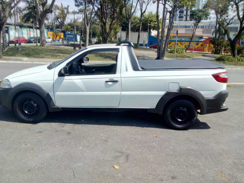 Fiat Strada Cabine Simples 2015 S/ Entrada