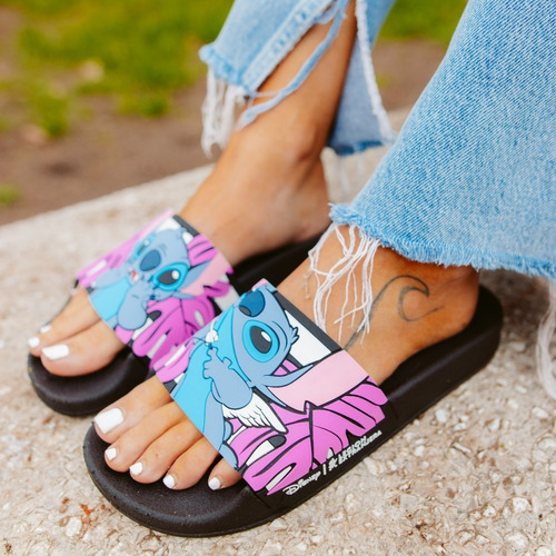 Imagen 9 de 10 de Legionarias Stitch Ohana