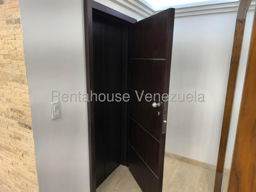 Apartamento Remodelado Amplio Y Cómodo En Excelente Urbanización Las Mesetas Santa Rosa De Lima Lld