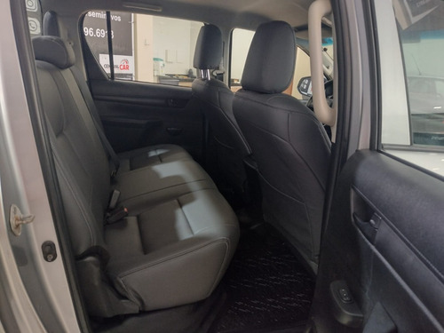 Imagem 15 de 15 de Hilux Diesel 4x4 Manual