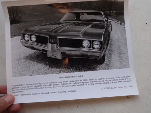 Foto Antigua Oldsmobile 442 1969 No Folleto Manual Auto Coup