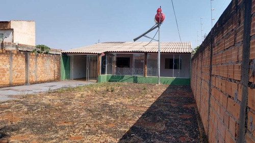 Imagem 4 de 6 de Venda De Casas / Padrão Na Cidade De Araraquara 10600