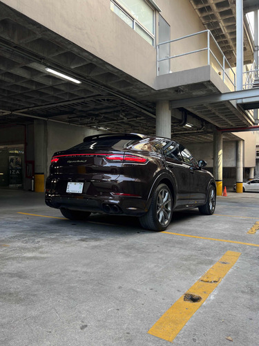 Porsche Cayenne Coupe Turbo S e hybrid