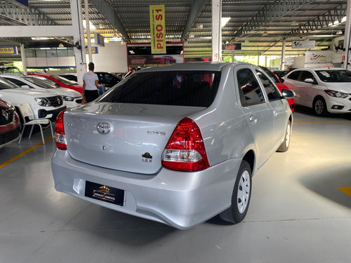 Toyota Etios 1.5 X SEDAN 16V FLEX 4P AUTOMÁTICO