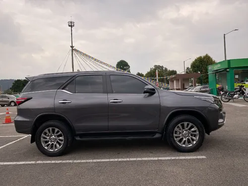 Toyota Fortuner 2.4 At 2023