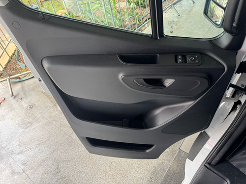 Sprinter 417 16 Lugares Executiva Ano 2025 Financio