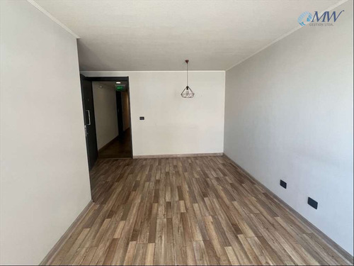 Amplio Departamento En Venta De 2d 2b. En Santiago