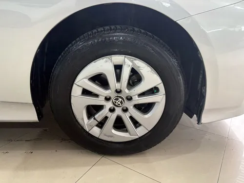Toyota Prius 1.8 Premium Cvt