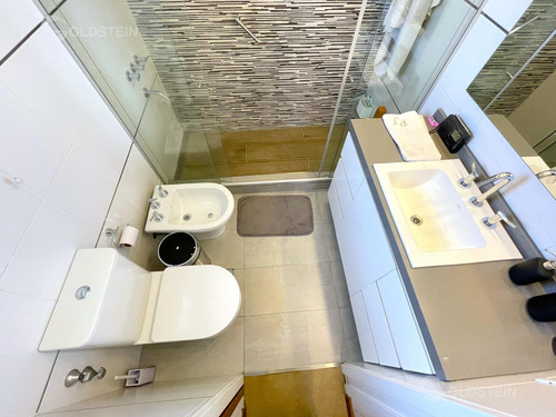 Duplex De Real Categoria Totalmente Recilado, Comoda Cochera Fija Y Baulera