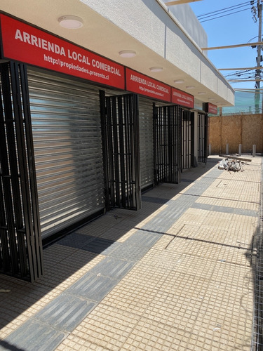 Local Con Letrero (134), La Granja *