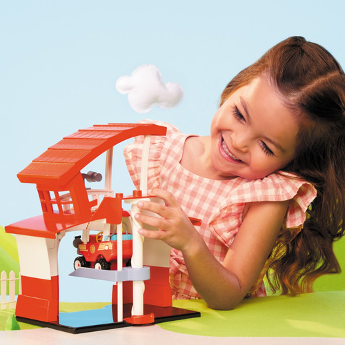 Little Tikes Let's Go Cozy Coupe Estación de Bomberos - Incluye un camión de Bomberos, un Sombrero, una Parrilla para Barbacoa y una Boca de Incendios
