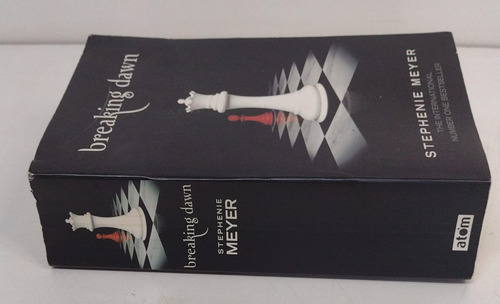 Livro Breaking Dawn - Autor:stephenie Meyer - Editora: Atom - V3827 (Usado)