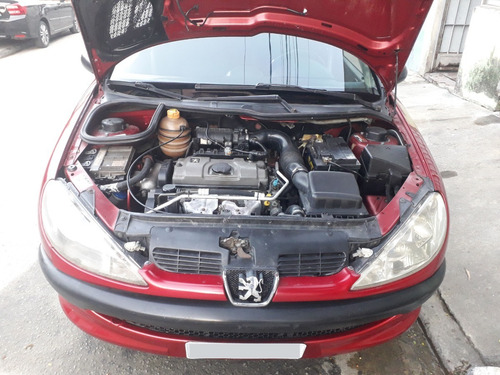 Imagem 4 de 11 de Peugeot 206