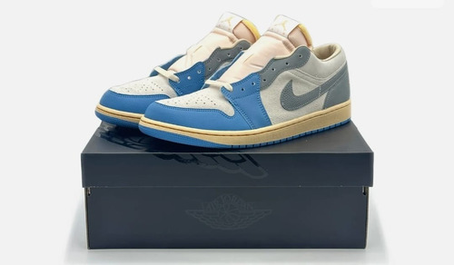 Nike Air Jordan 1 Low Se - Tokyo Vintage