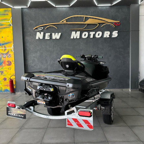 Jet Ski Seadoo Apex 300