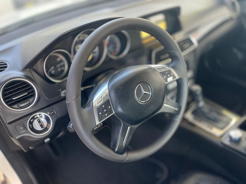 Mercedes-Benz Classe C C-180 Cgi Classic 1.8 16v 156cv Aut 2012 Gasolina