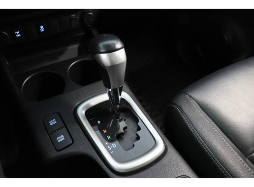 Toyota Hilux Srv Cd 2.8 4x4