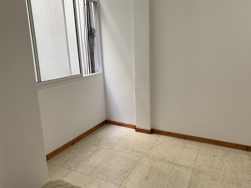 Imagen 6 de 12 de Departamento - 2 Ambientes Billinghurst Y Charcas Impecable!