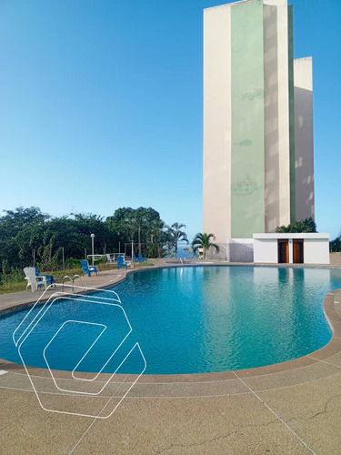 La Llanada Con Vista Al Mar