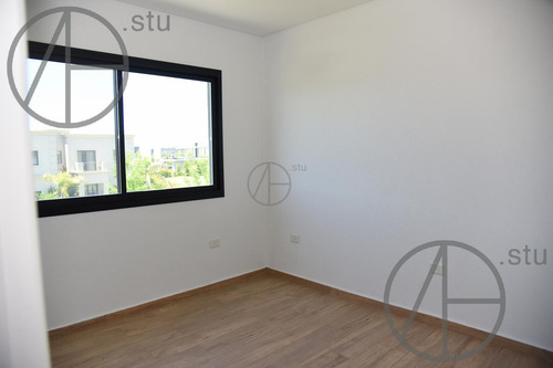 Casa En Venta De 5 Ambientes En Puertos
