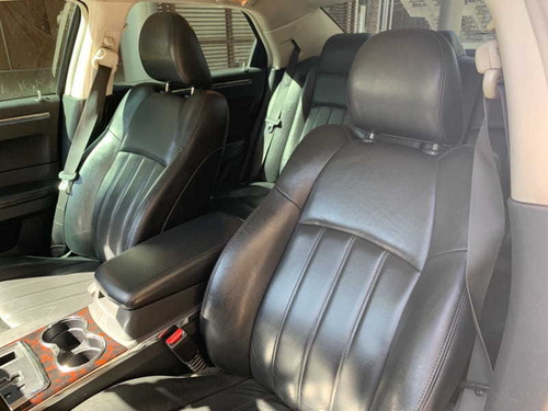 Imagem 11 de 15 de Chrysler 300c 3.5 V6