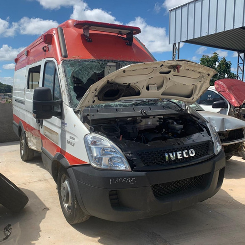 Imagem 10 de 11 de Sucata De Iveco Daily 2019 Pra Retirar Peças
