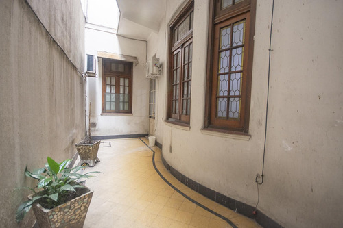 Excelente Casa /lote En Venta Sobre La Av. Juan Bautista Alberdi 1960 Flores