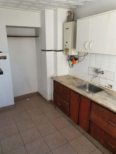 Floresta: Semipiso De 3 Ambientes Al Frente Venancio Flores Y Segurola