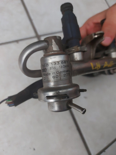 Riel Con Inyectores Audi 1.8 06b 133 681 Ml479 (Usado)
