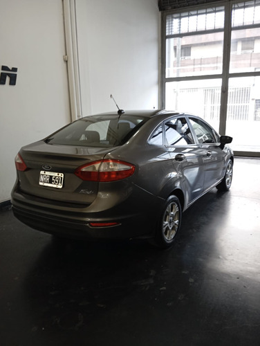 Ford Fiesta Kinetic 1.6 Sedan S Plus 120cv