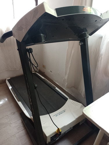 Caminadora Bh Fitness Prisma M 35 . Blanco Y Negro. (Usado)