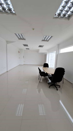 Imagen 8 de 16 de Venta Galpón Zona Industrial Monteserino, San Diego