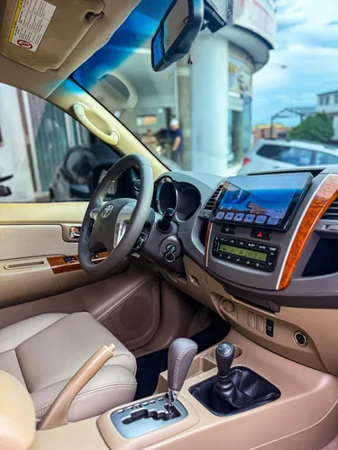 Toyota Fortuner 3.0 Sr5