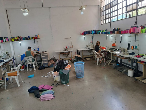 Alquiler De Local Industrial 110 Mts Los Cortijos