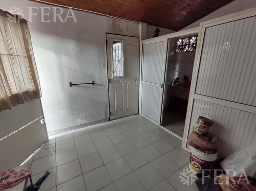 Venta Ph 2 Ambientes Con Patio En Bernal (31221)