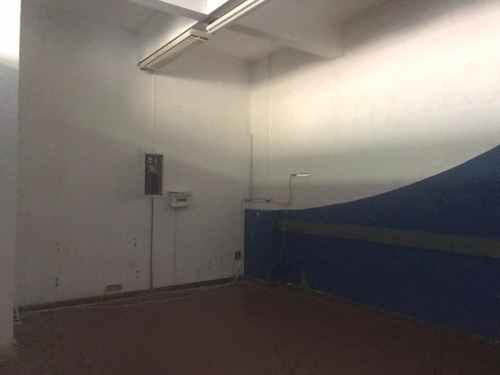 Diri Local Comercial A Mts De 18 Frente A Pza Cagancha 300m2