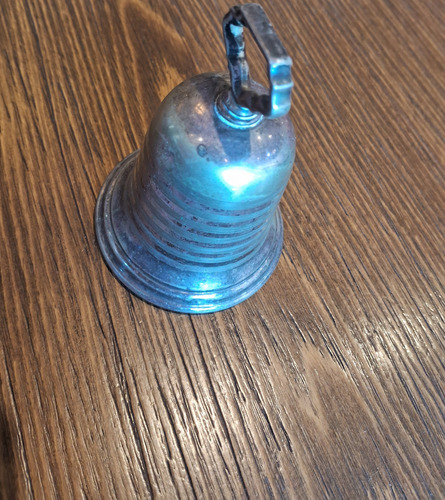 Campana Campanita Labrada Diseño Y Sonido. (Usado)