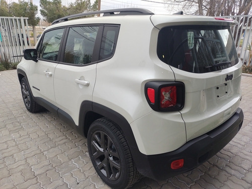 Imagen 3 de 6 de Jeep Renegade Anniversary 1.8 Fwd