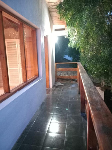 Casa En Venta - 5 Dormitorios 3 Baños 5 Cocheras - 760mts2 - San Carlos De Bariloche