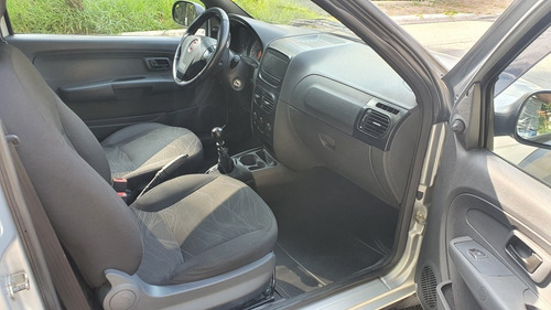 Imagem 13 de 15 de Fiat Strada 2017 1.4 Hard Working Flex 2p
