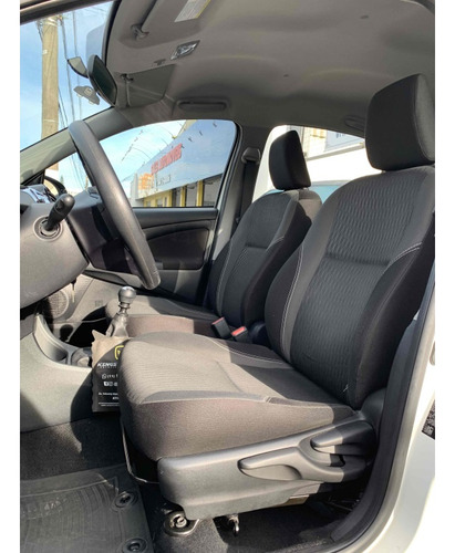 Toyota Etios 1.5 XS 16V FLEX 4P MANUAL