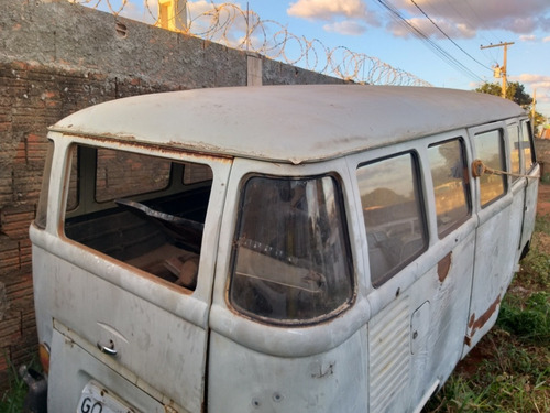 Imagem 15 de 23 de Volkswagen Kombi Corujinha 66