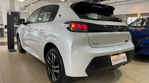 Imagen 11 de 25 de Peugeot 208 Roadtrip Tiptronic