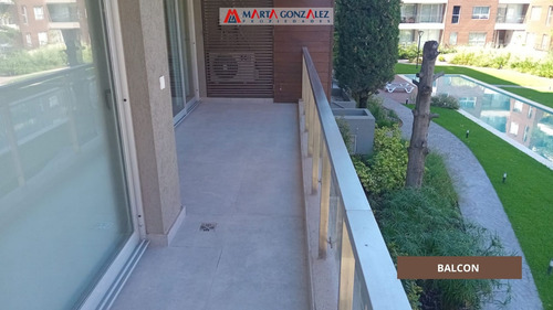 Condominio Acorus Leloir