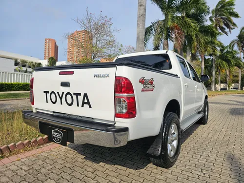 Toyota Hilux 2.5 4x4 DC